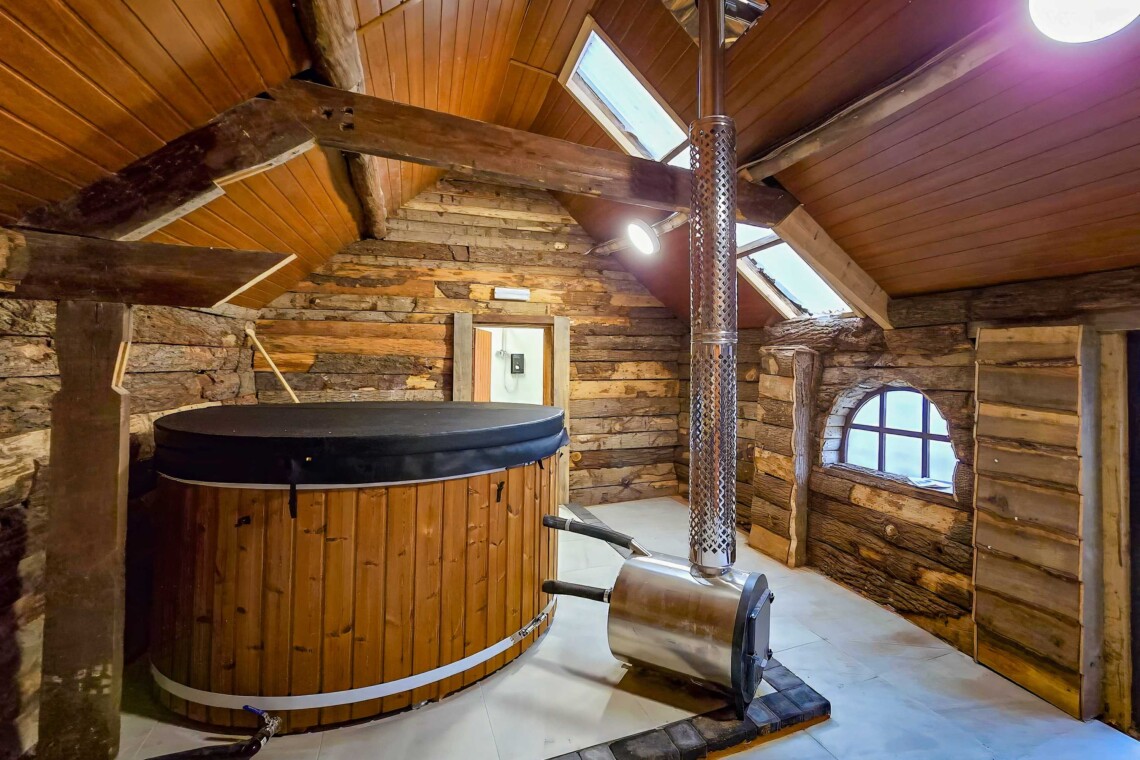 Farmhouse guests enjoy exclusive access to our sauna and wood-fired hot tub.