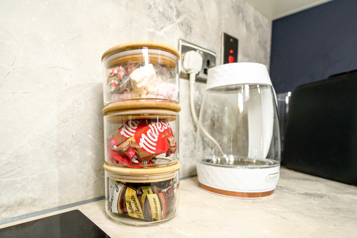 Tea, Coffee & Treats 