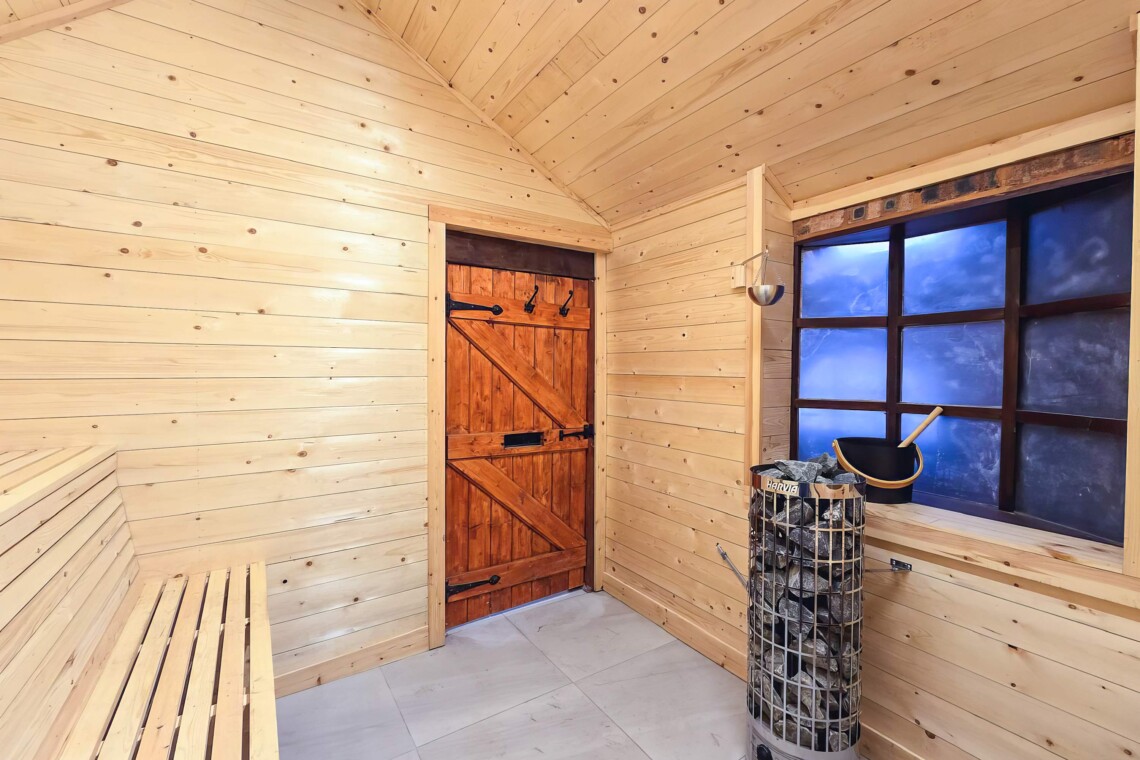 Farmhouse guests enjoy exclusive access to our sauna and wood-fired hot tub.