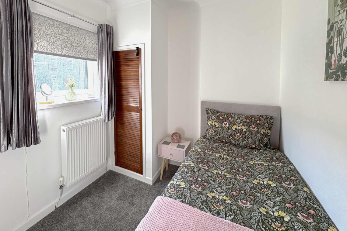 Single bedroom