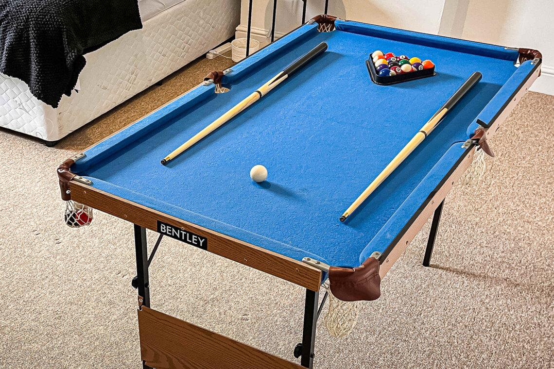 Pool table