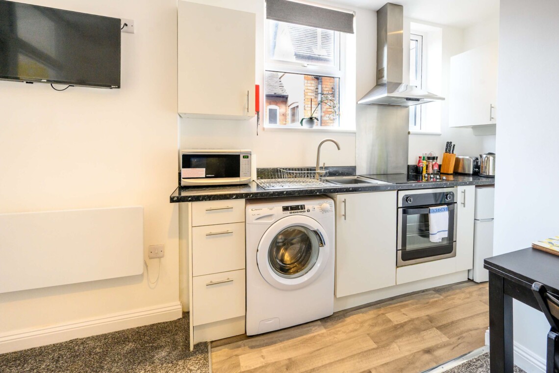 Well-equipped kitchen