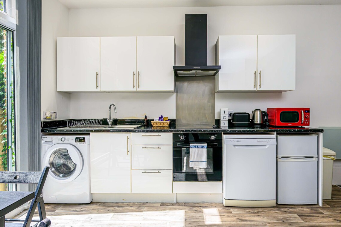 Well-equipped kitchen